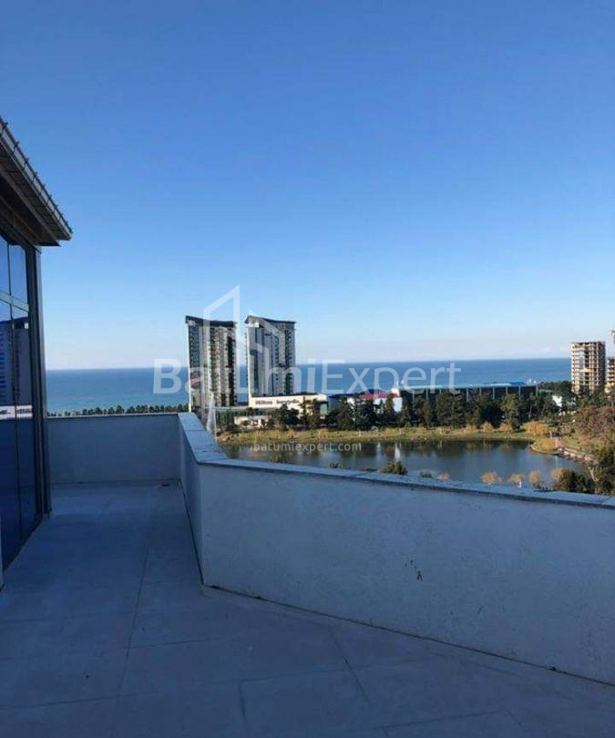 Apartment 234 m² - King Parnavaz, Batumi, Georgia
