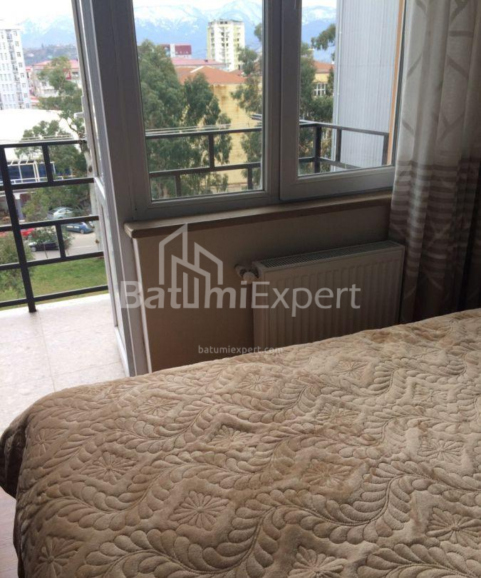 Apartment 40 m² - Peter Bagrationi, Batumi, Georgia