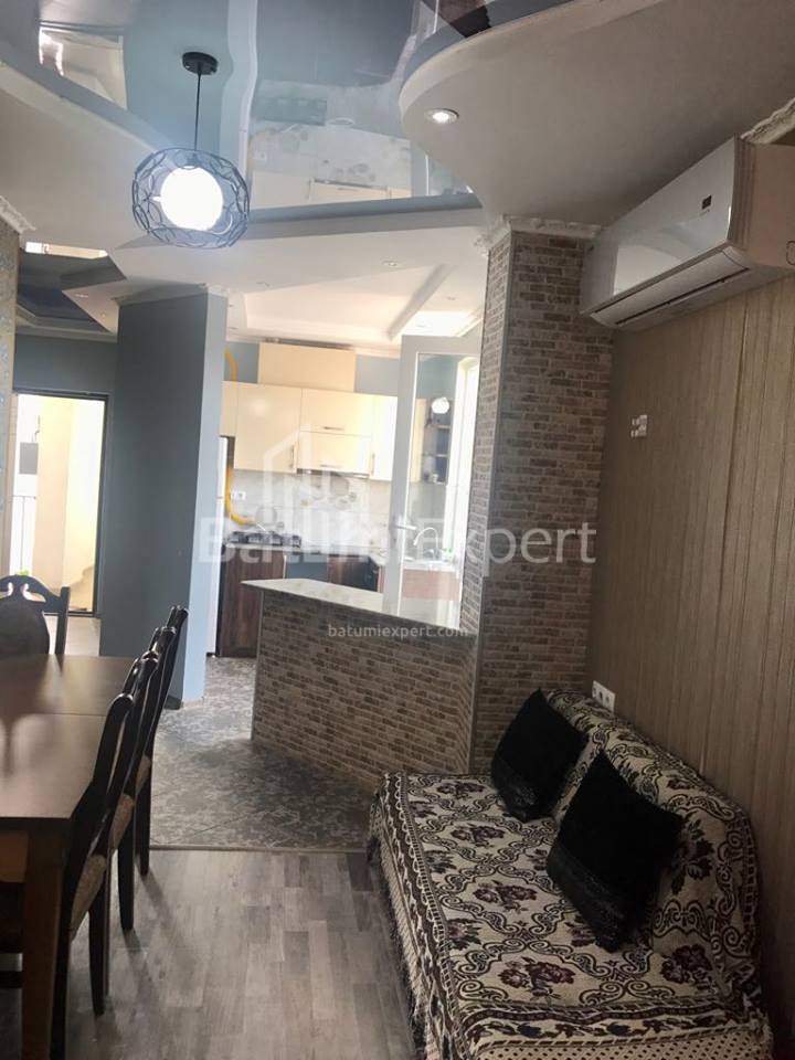 Apartment 72 m² - Alexandr Pushkin, Batumi, Georgia