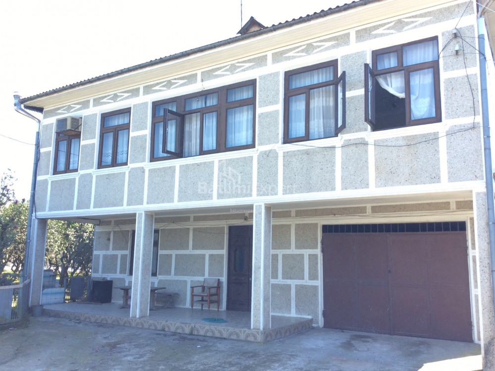 Private house 100 m² - Lech and Maria Kaczynski, Batumi, Georgia