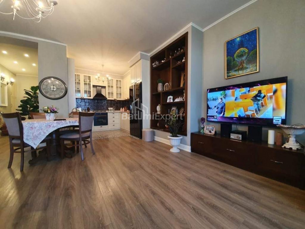 Apartment 96 m² - Vakhtang Gorgasali, Batumi, Georgia
