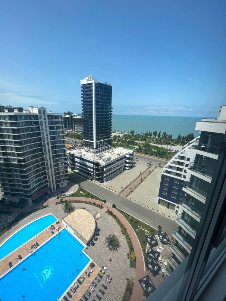 Apartment 74.8 m² - Lech and Maria Kaczynski, Batumi, Georgia