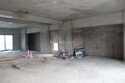 Apartment 2-room 173.9 m² - Lech and Maria Kaczynski, Batumi