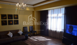 Apartment 3-room 84 m² - Ilia Chavchavadze, Batumi