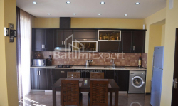 Apartment 3-room 84 m² - Ilia Chavchavadze, Batumi