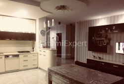 Apartment 6-room 153 m² - Vakhtang Gorgasali, Batumi