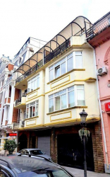 Apartment 3-room 134 m² - Vakhtang Gorgasali, Batumi