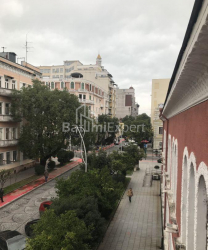 Apartment 4-room 115 m² - Konstantin Marjanishvili, Batumi