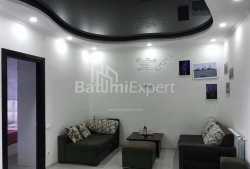 Apartment 3-room 80 m² - Ilia Chavchavadze, Batumi