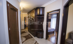 Apartment 4-room 115 m² - Konstantin Marjanishvili, Batumi