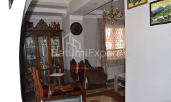 Apartment 4-room 87 m² - Ivane Javakhishvili, Batumi