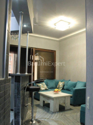 Apartment 3-room 50 m² - Ilia Chavchavadze, Batumi