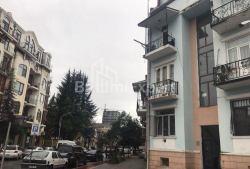 Apartment 4-room 106 m² - Vakhtang Gorgasali, Batumi