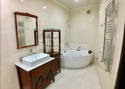Apartment 160 m² - Zurab Gorgiladze, Batumi, Georgia