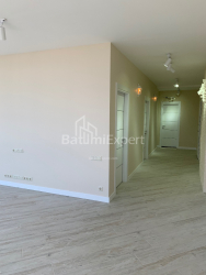 Apartment 3-room 106 m² - Ivane Javakhishvili, Batumi