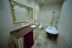 Apartment 3-room 84 m² - Rustaveli, Batumi