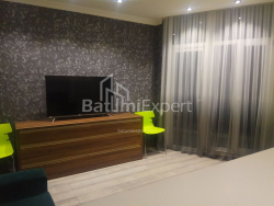 Apartment 42.3 m² - Lech and Maria Kaczynski, Batumi, Georgia