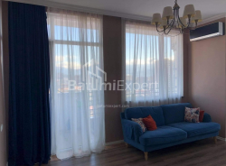 Apartment 3-room 72 m² - Niko Pirosmani, Batumi