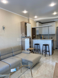 Apartment 2-room 55 m² - Avenue of Heroes, Batumi